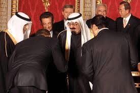 Obama bows to Saudi King, USNews