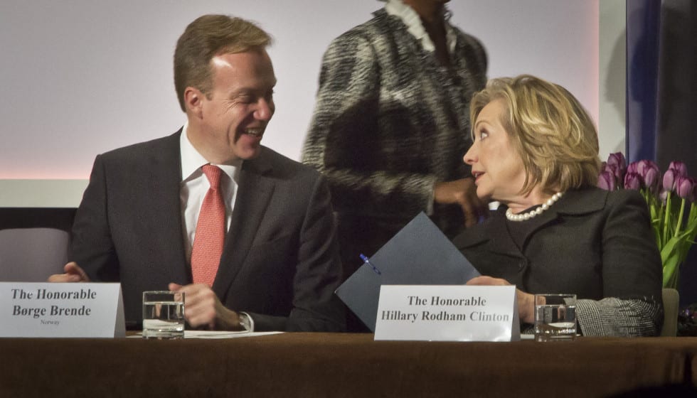 Notorious liar Hillary Clinton manipulate Norway Labor Party to access funds? Hillary Clinton and the Clinton Foundation Borge Brende AP