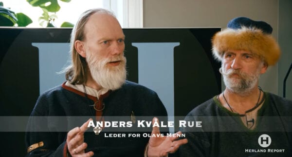 Eksklusivt intervju med Saga illustratør viking, Anders Kvåle Rue fra Olavs Menn, Hanne Nabintu Herland Report